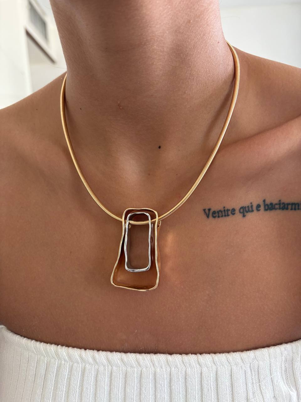 گردنبند مینیمال مگنتی طلایی